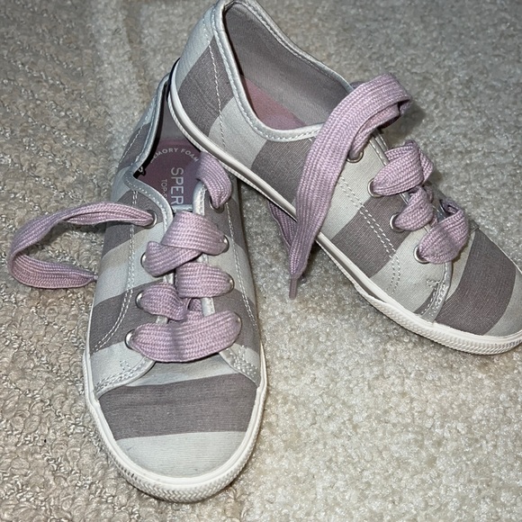 Sperry girls shoes size 1M - Picture 1 of 6